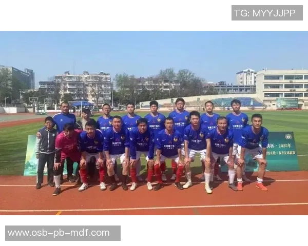 聚焦绿茵赛场群星闪耀纵览各班足球球星的辉煌瞬间 聚焦绿茵赛场群星闪耀纵览各班足球球星的辉煌瞬间